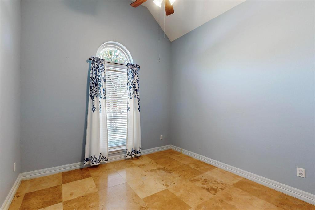 622 Meadowcrest Drive Property Photo 28