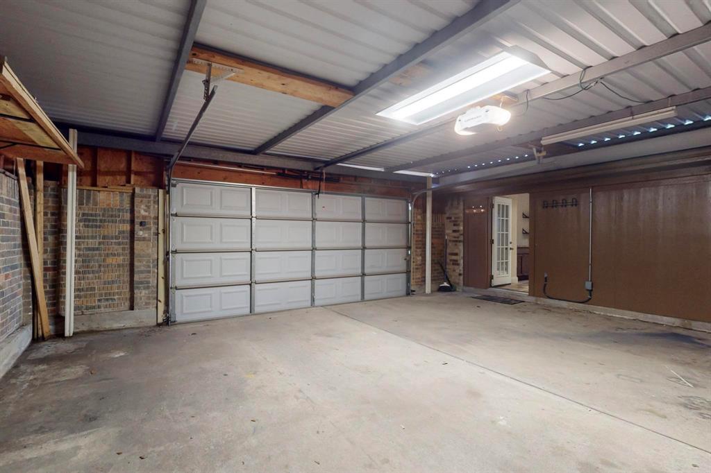 622 Meadowcrest Drive Property Photo 39