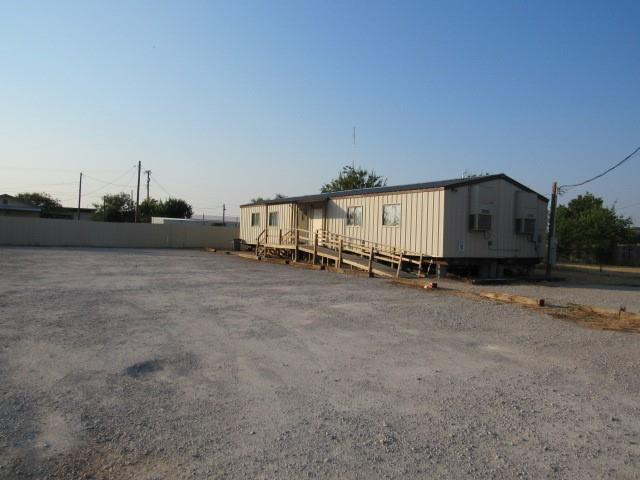 2218 Brown Street Property Photo 3