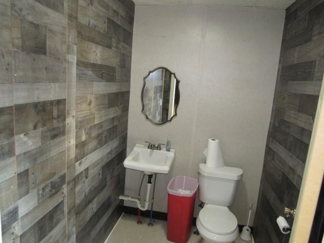 2218 Brown Street Property Photo 8