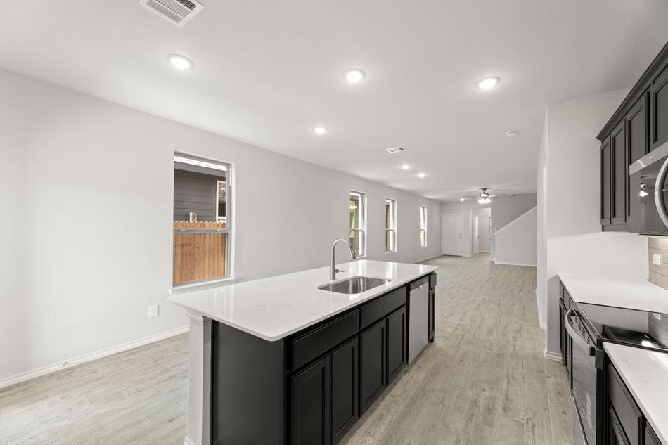 1733 Meadow Crest Drive Property Photo 19
