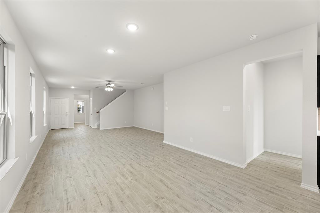 1733 Meadow Crest Drive Property Photo 21