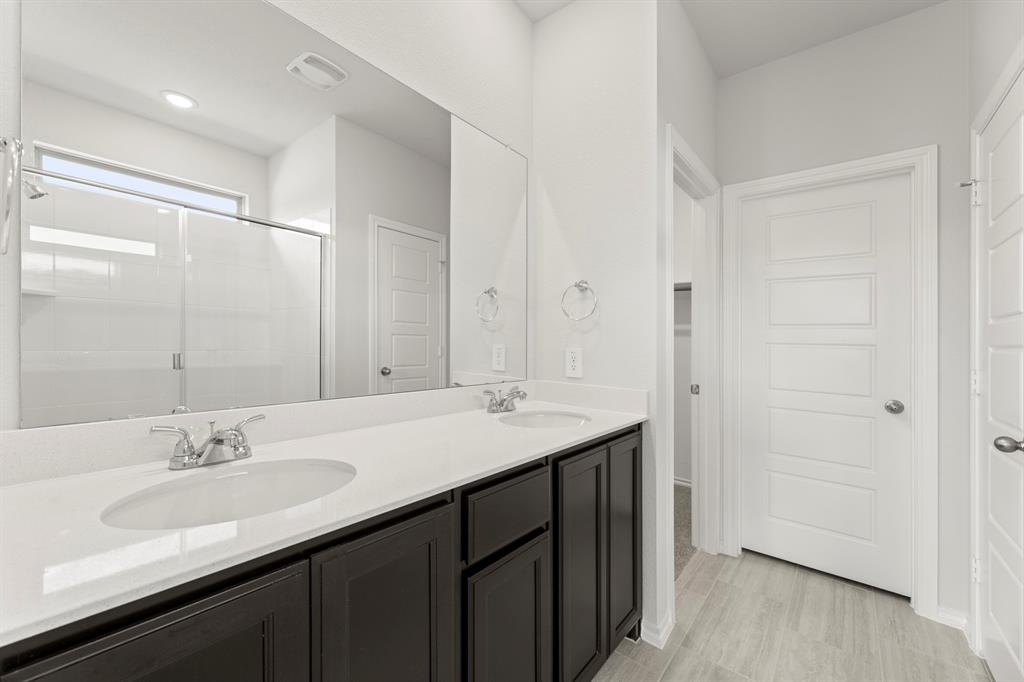1733 Meadow Crest Drive Property Photo 29