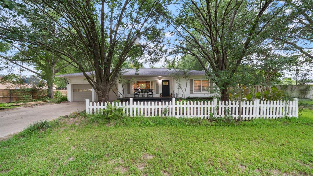 518 W Kansas Street Property Photo 3