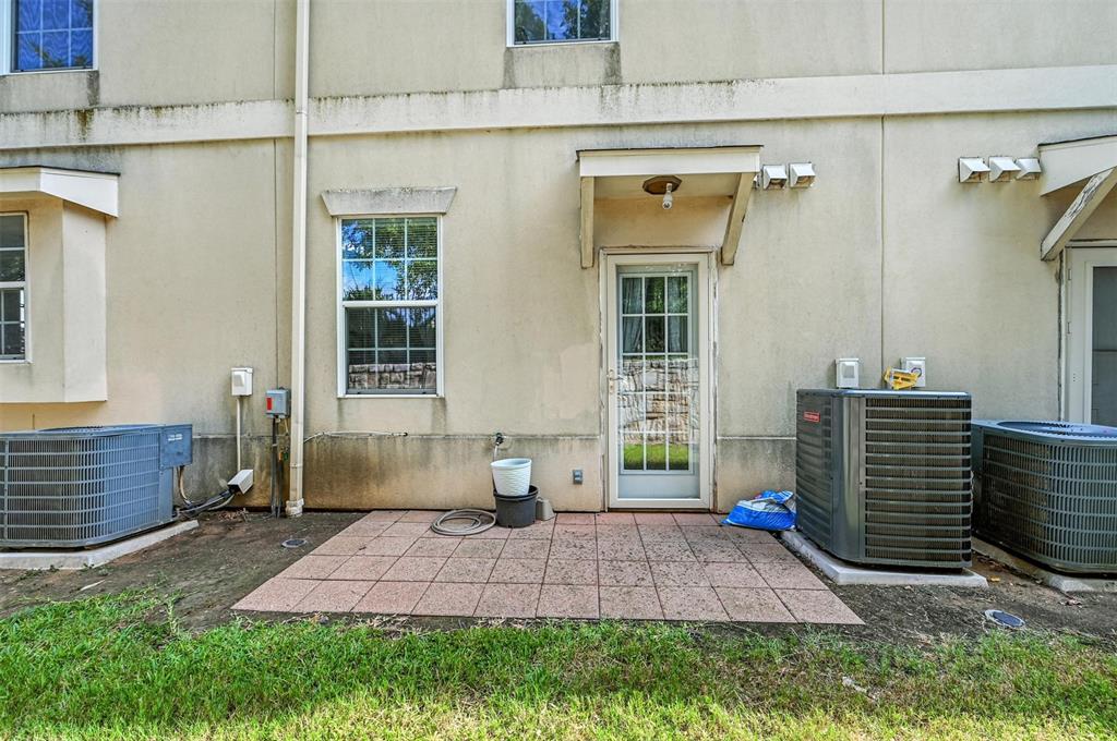 8005 Ederville Circle Property Photo 15