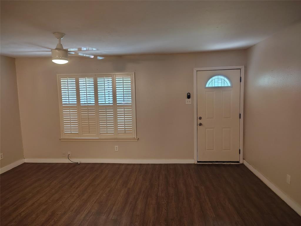 13849 Leinsper Green Street Property Photo 3