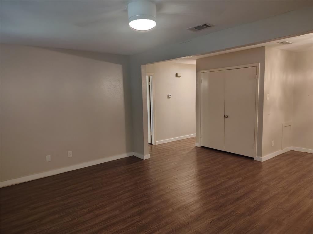 13849 Leinsper Green Street Property Photo 4