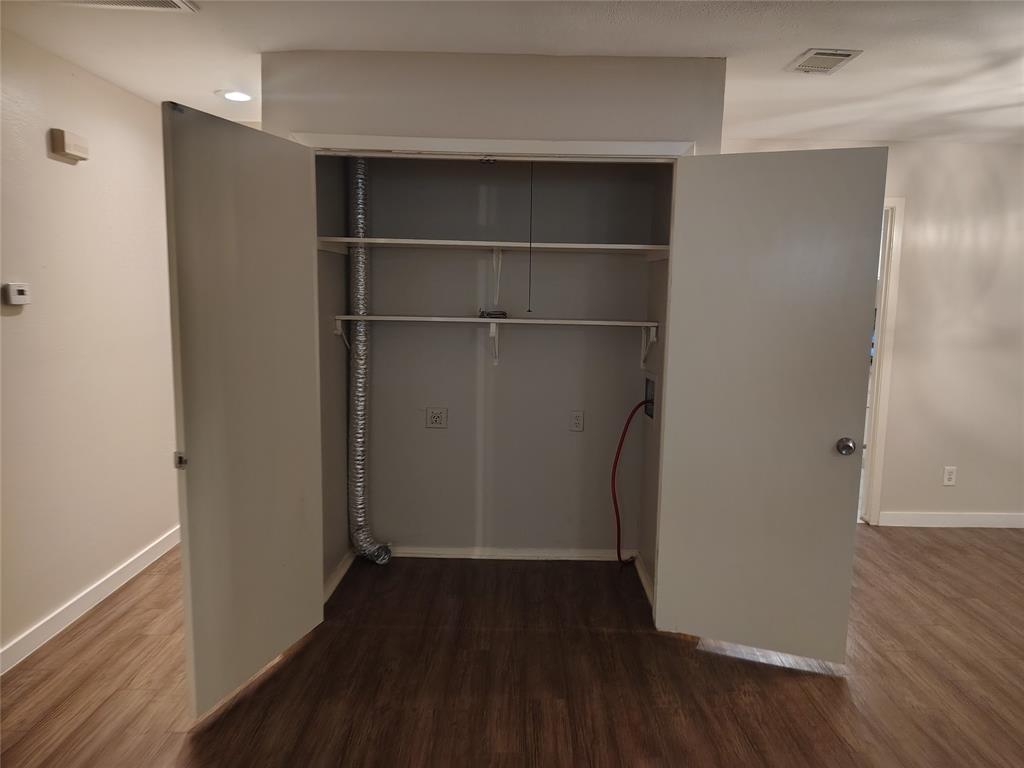 13849 Leinsper Green Street Property Photo 7