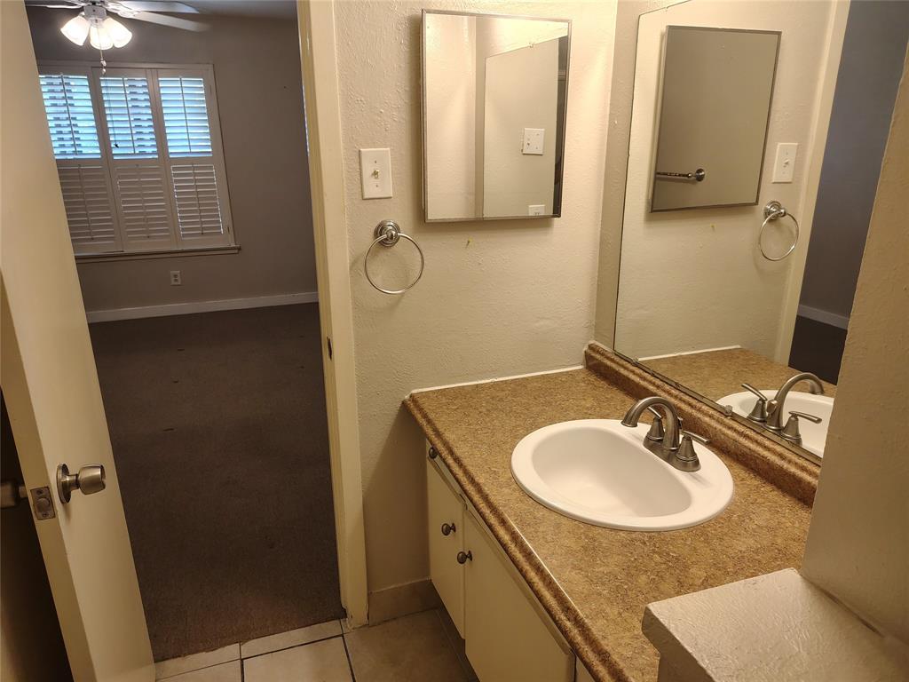 13849 Leinsper Green Street Property Photo 11