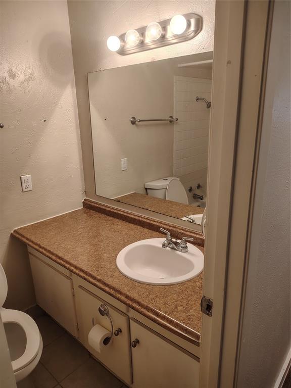 13849 Leinsper Green Street Property Photo 17