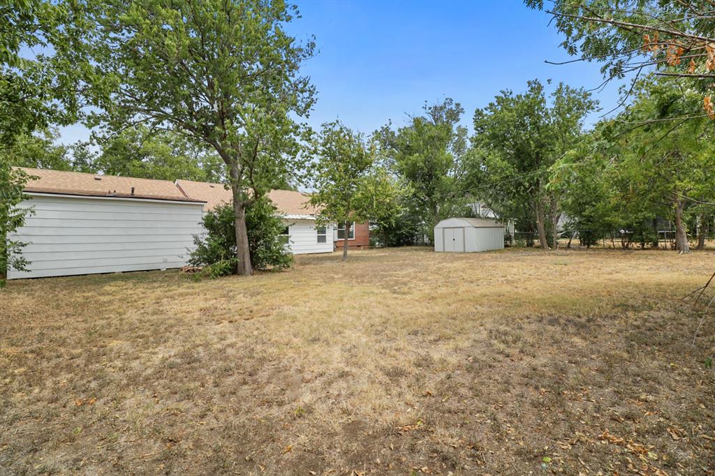 108 Miami Street Property Photo 29