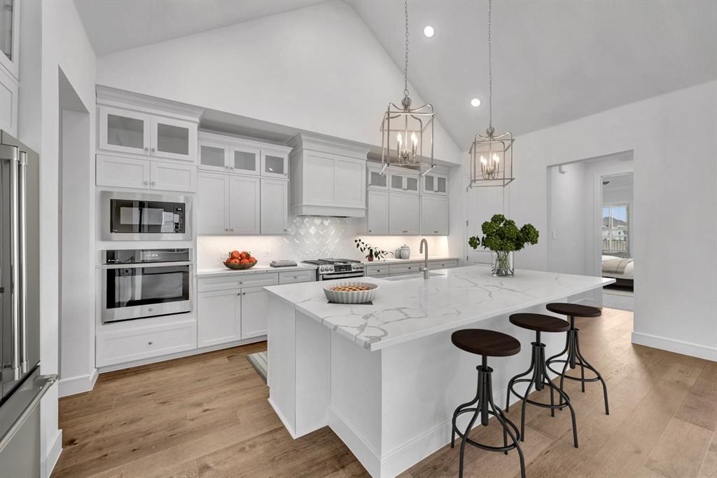 11532 Ely Place Property Photo 6