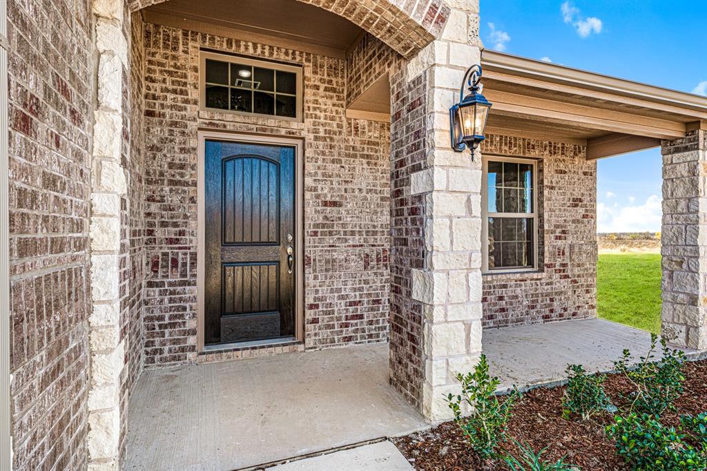 3812 Arrowchop Drive Property Photo 4