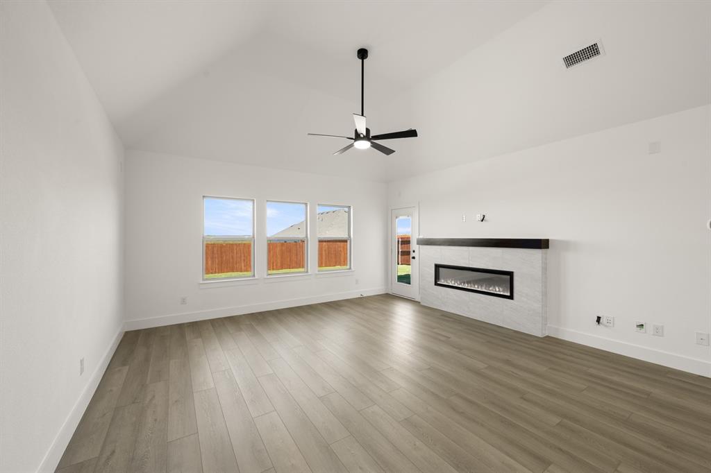 3549 Ironwood Street Property Photo 8