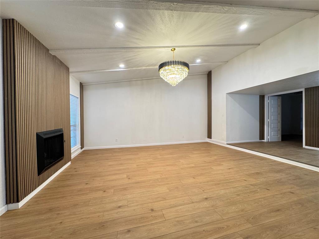 2914 Sweet Gum Street Property Photo 4