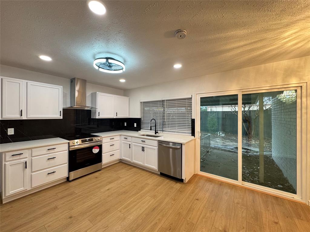 2914 Sweet Gum Street Property Photo 7