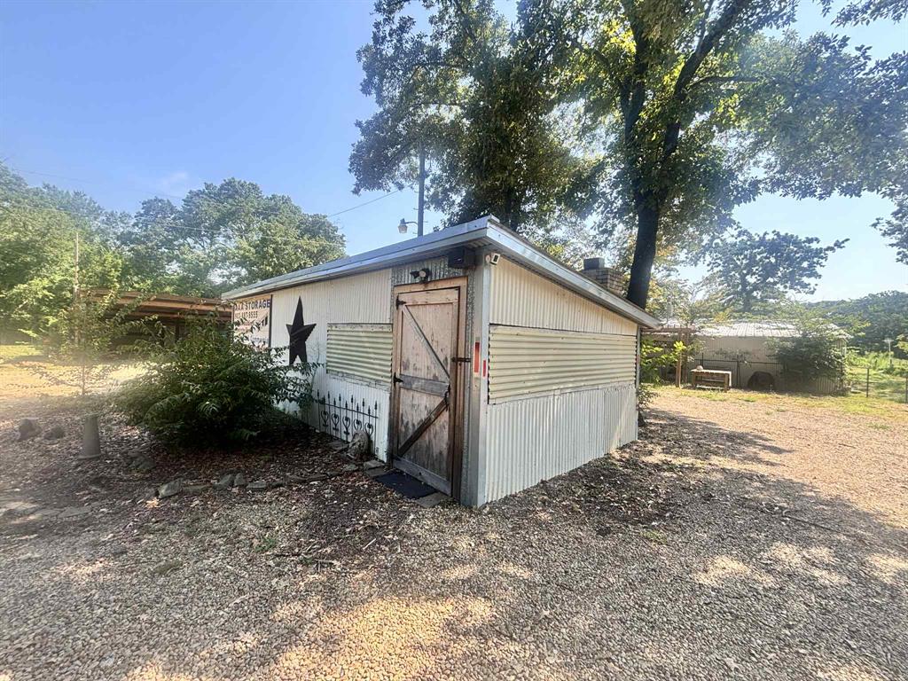 502 Peach Tree Road Property Photo 7