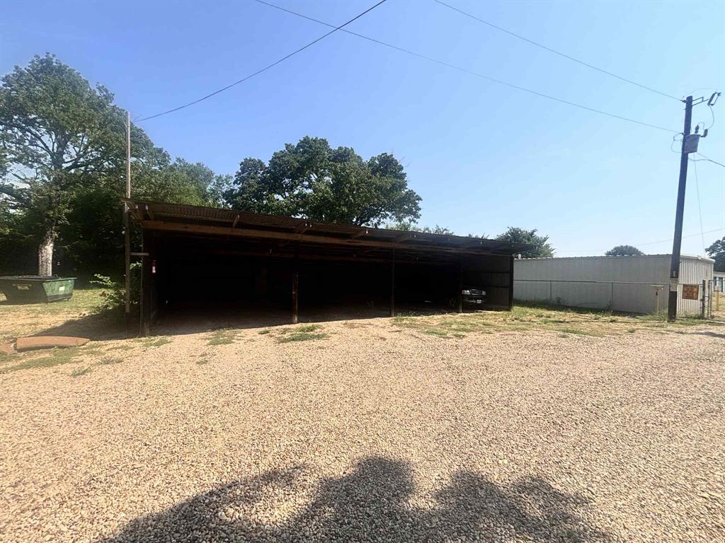 502 Peach Tree Road Property Photo 12