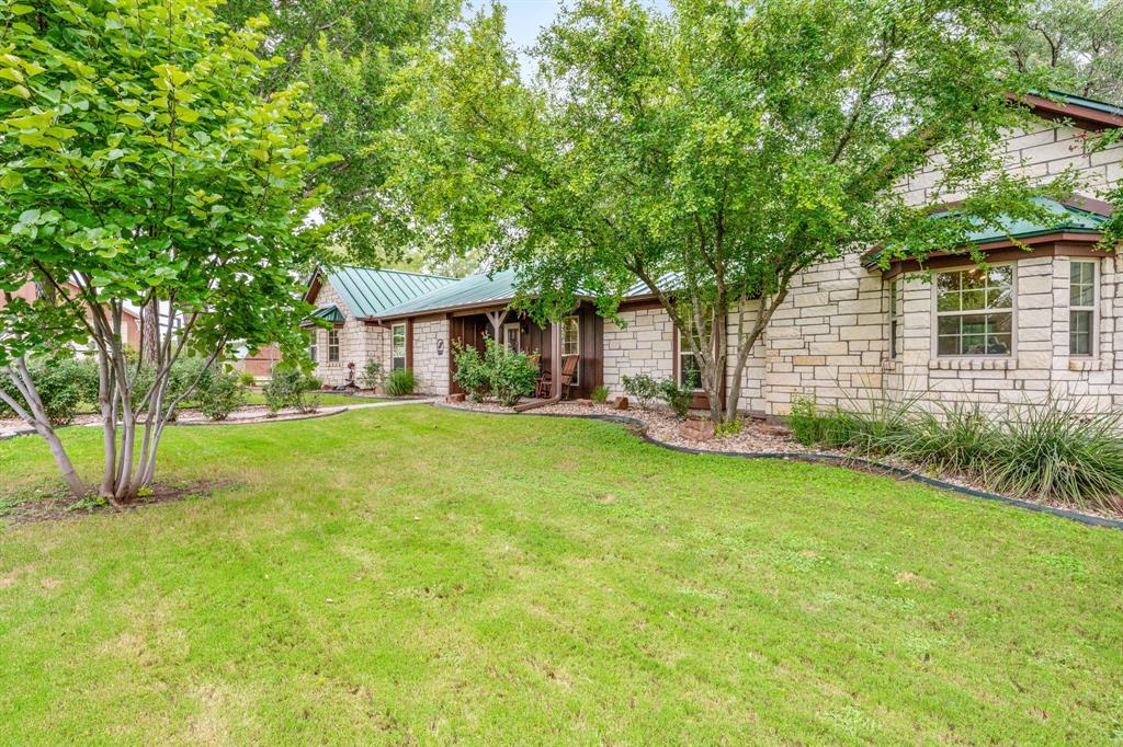 2707 County Road 247 Property Photo 1