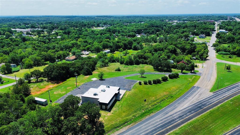 1020 N Us Highway 69 Property Photo 19