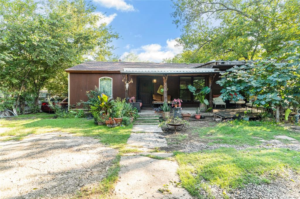 548 Elston Drive Property Photo 1