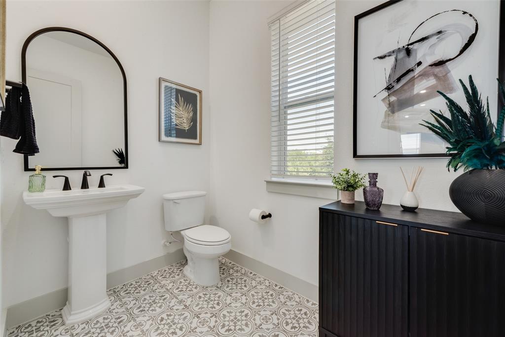 2651 Carmelita Street Property Photo 9