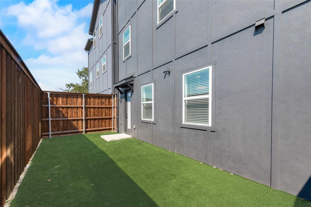 2651 Carmelita Street Property Photo 19