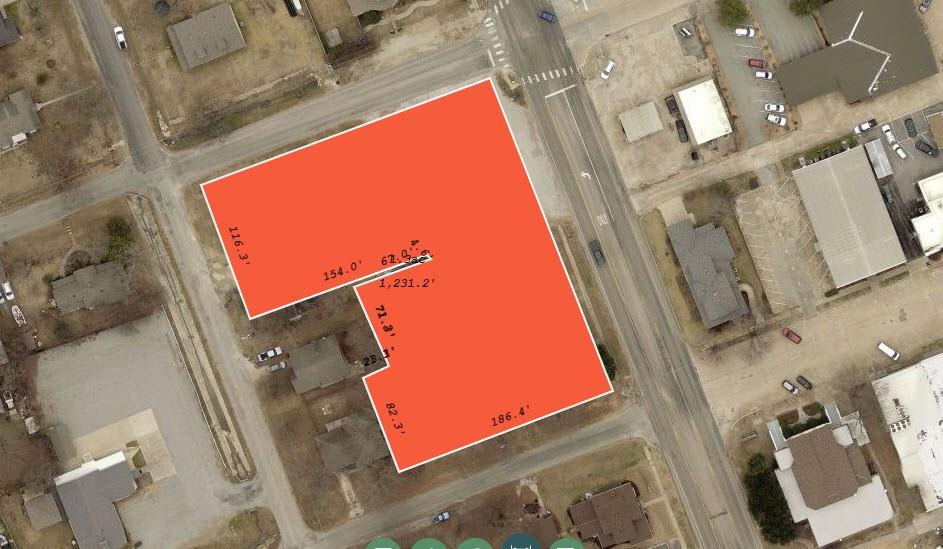 128 S Waco Street Property Photo 1