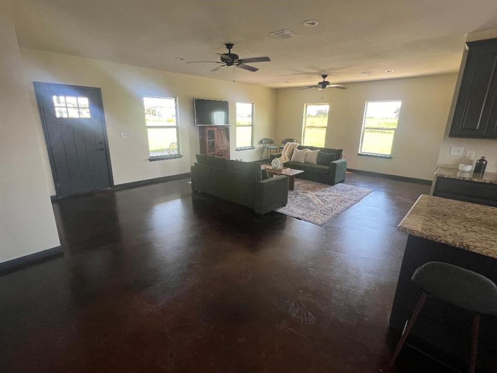 495 Fm 933 Property Photo 13