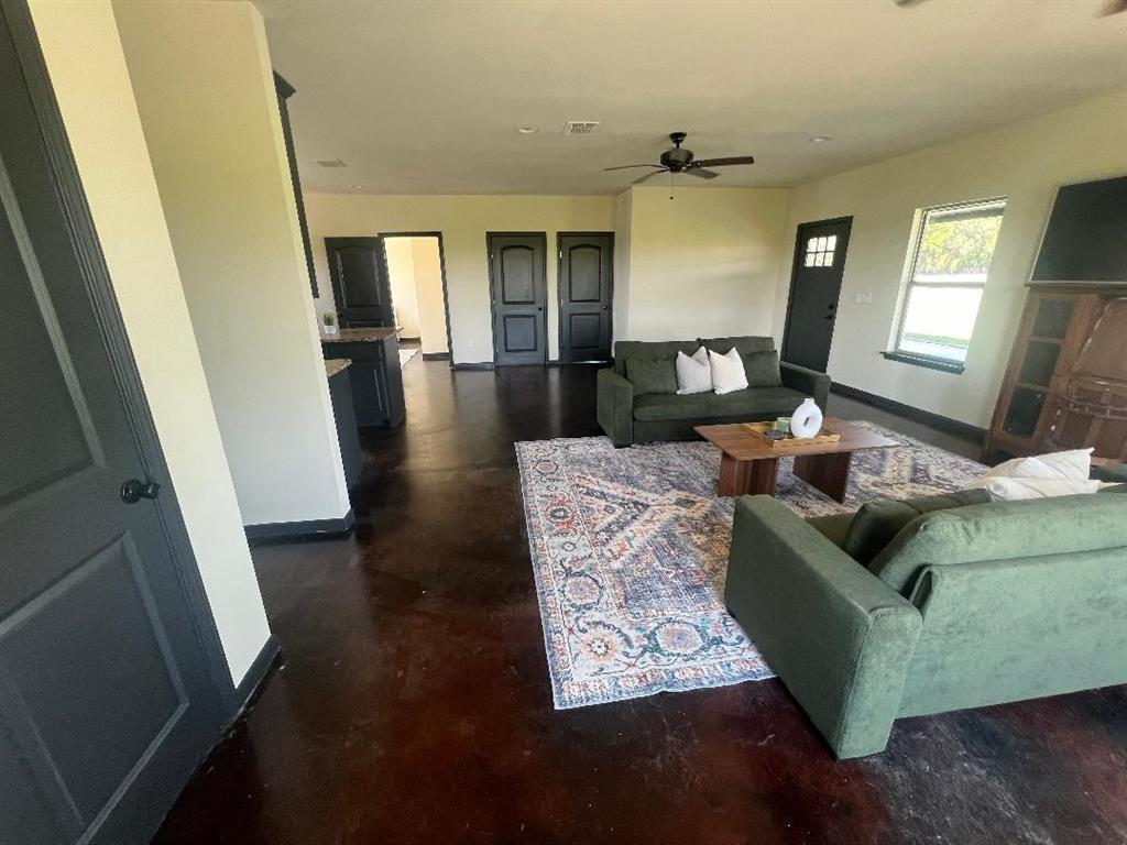 495 Fm 933 Property Photo 15