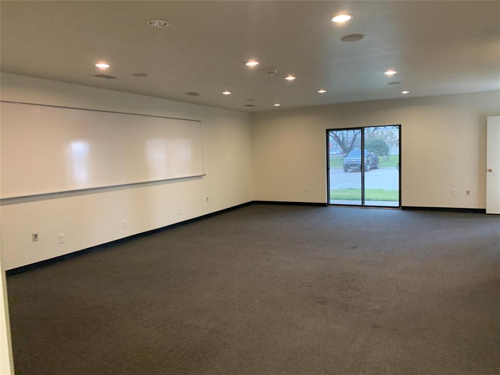 111 N Nursery Road Property Photo 8