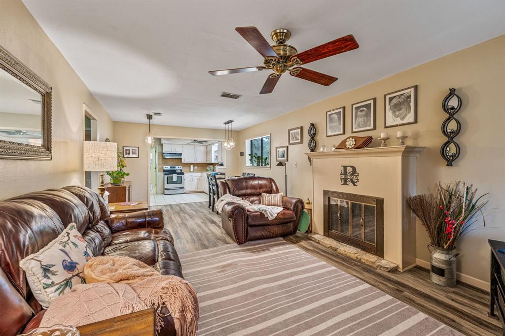 15061 Highway 6 Property Photo 5