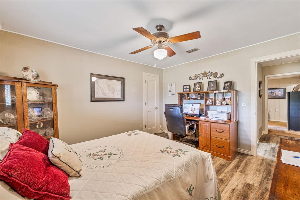 15061 Highway 6 Property Photo 13
