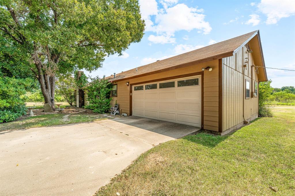 15061 Highway 6 Property Photo 31