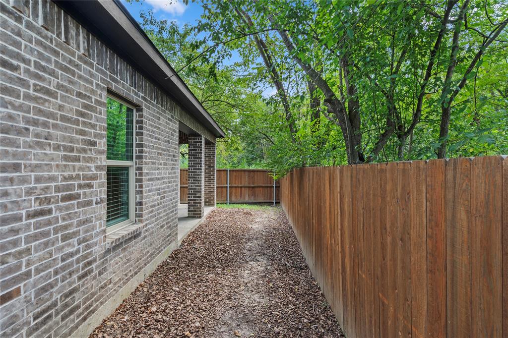 505 Sheffield Street Property Photo 33