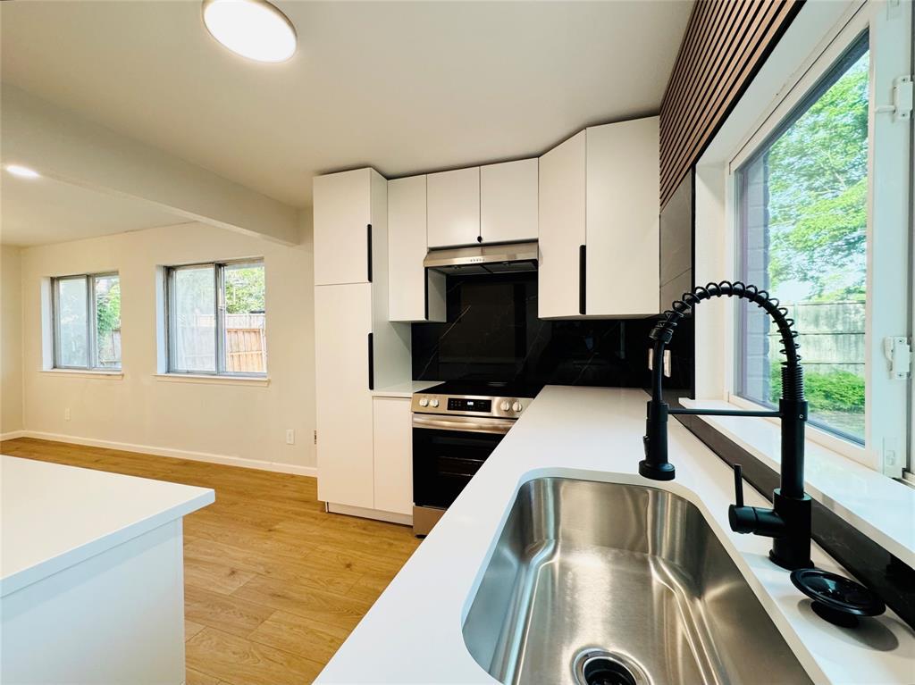 21 Grant Circle Property Photo 8