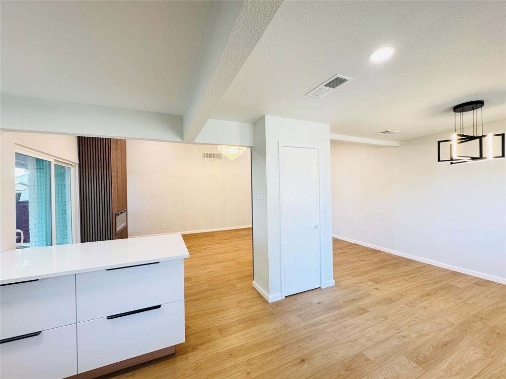 21 Grant Circle Property Photo 10
