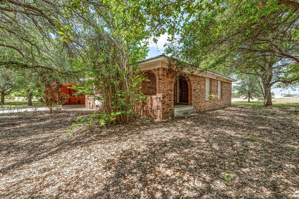 14330 S Highway 281 Property Photo 13