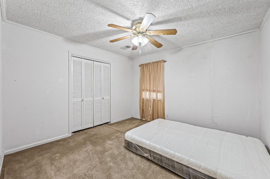 14330 S Highway 281 Property Photo 18