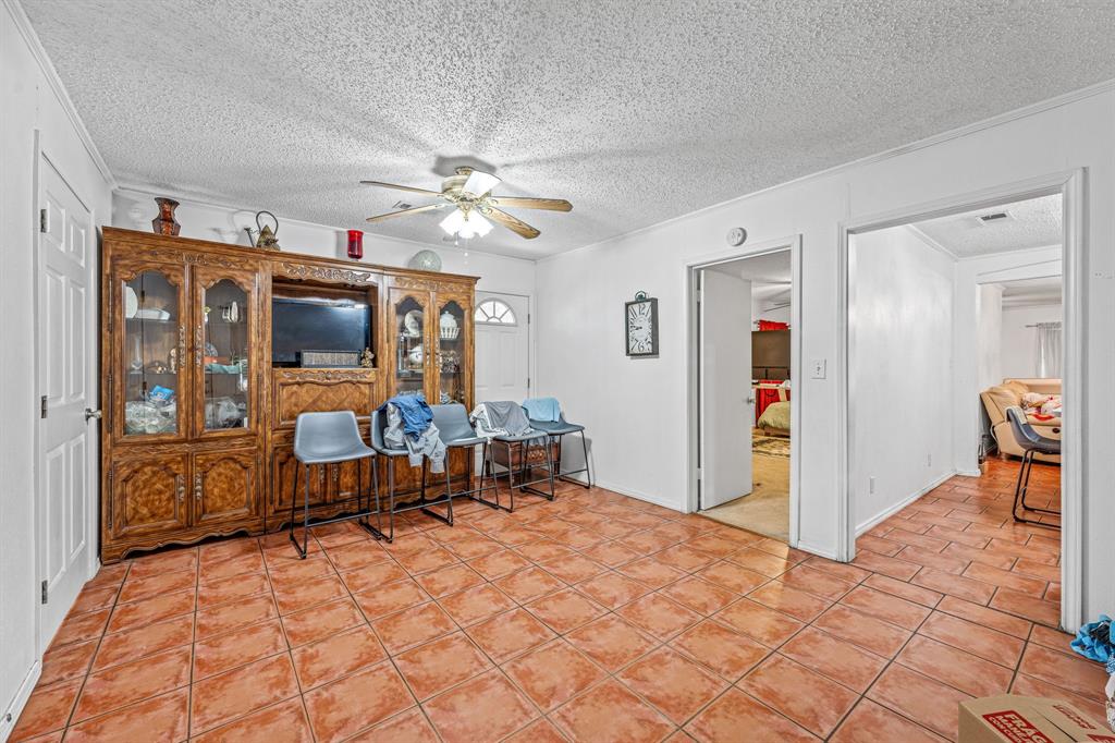 14330 S Highway 281 Property Photo 20