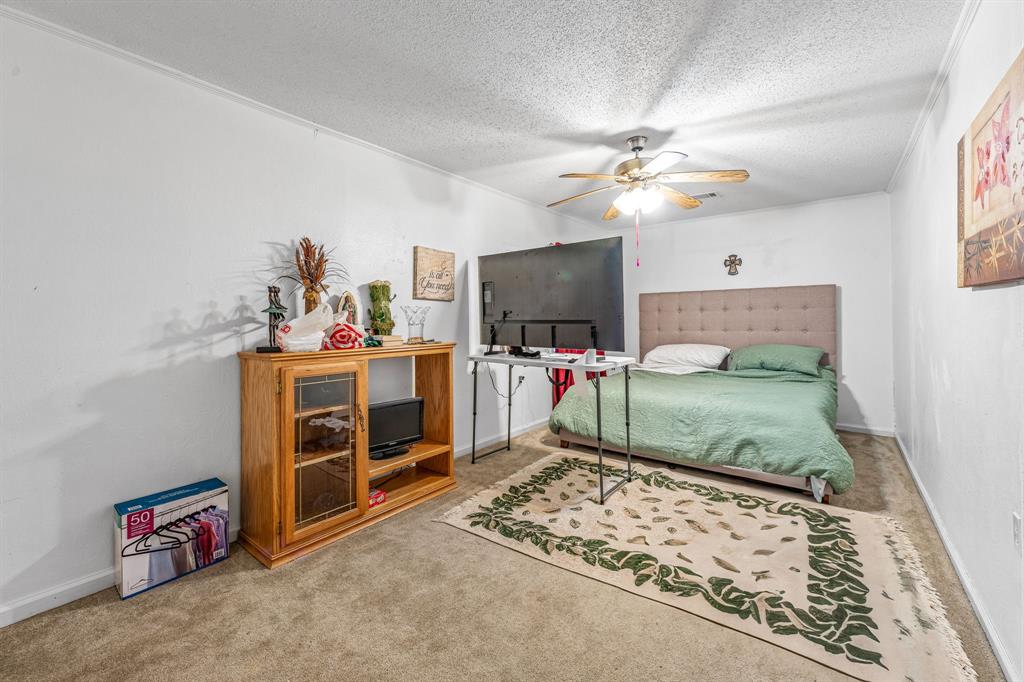 14330 S Highway 281 Property Photo 21
