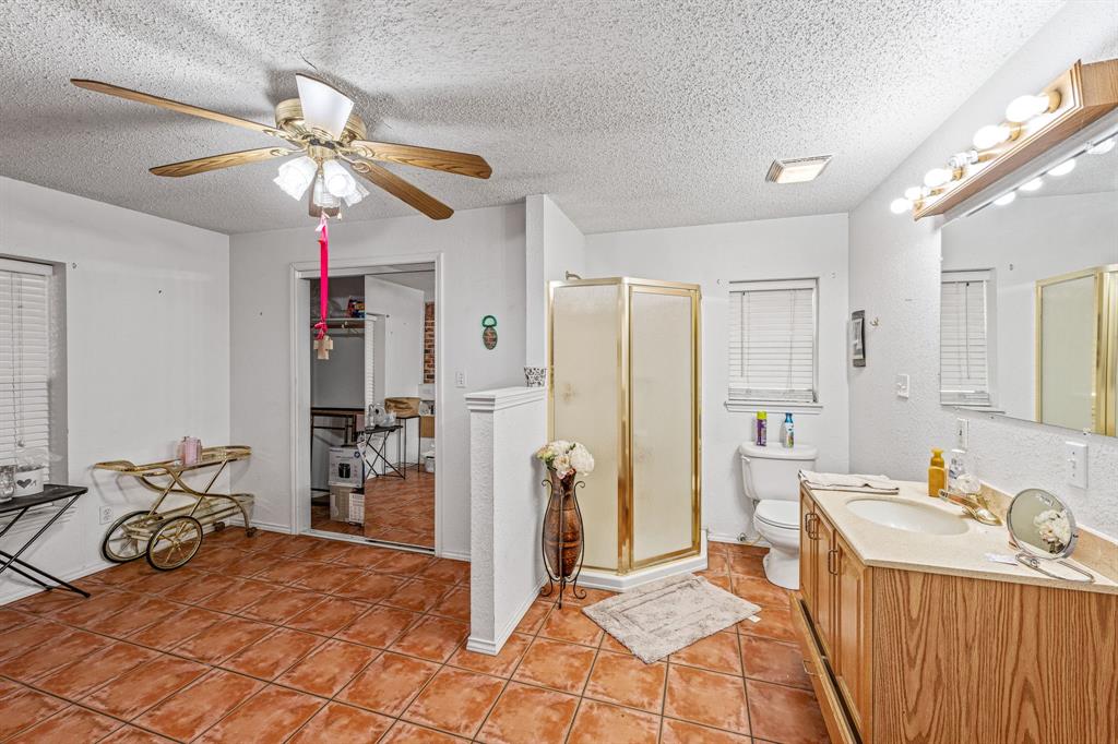14330 S Highway 281 Property Photo 22