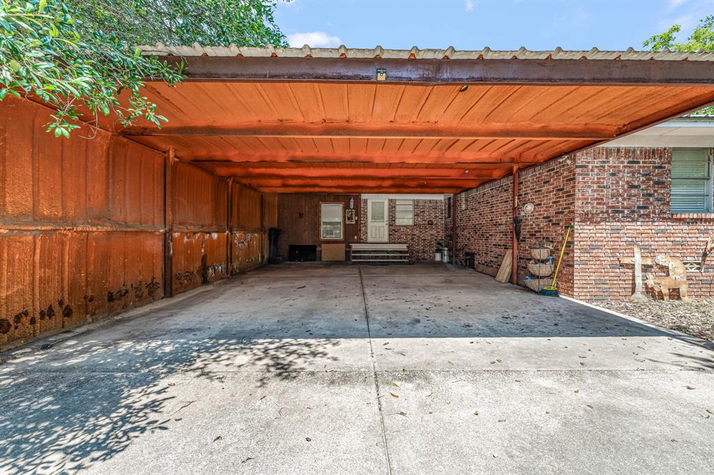 14330 S Highway 281 Property Photo 23