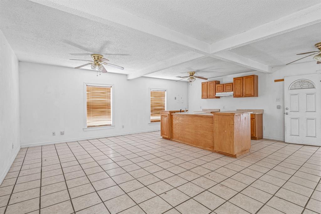 14330 S Highway 281 Property Photo 37