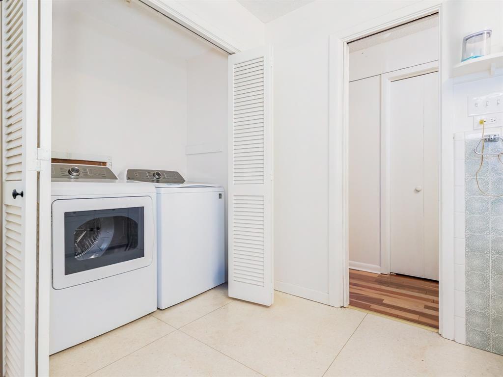 1909 8th Street Property Photo 15