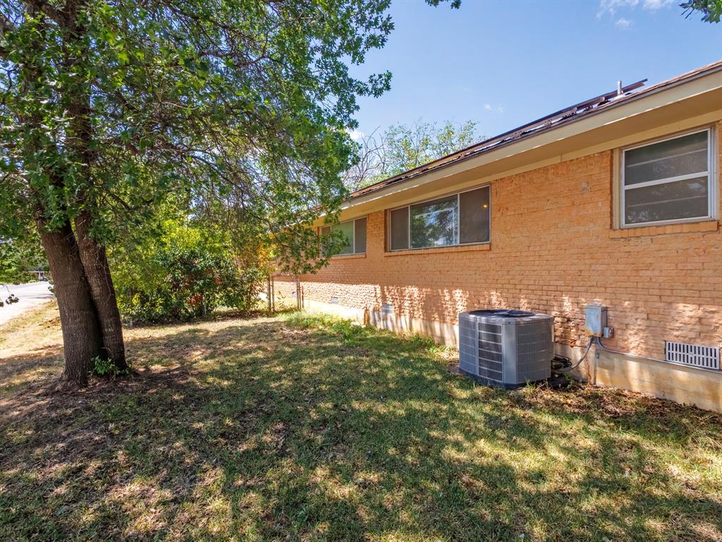 1909 8th Street Property Photo 29