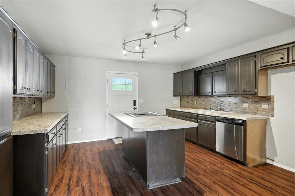 305 Amoret Circle Property Photo 13