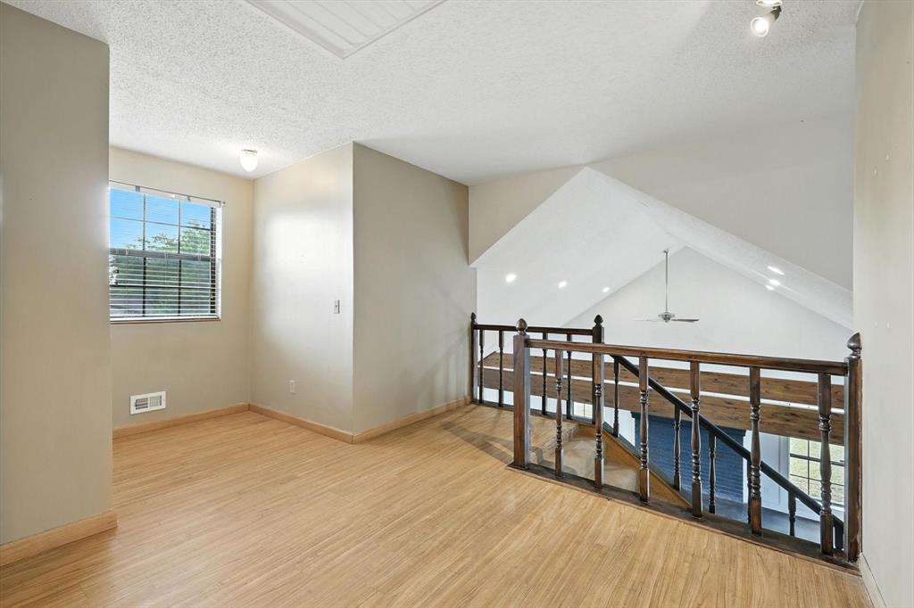 305 Amoret Circle Property Photo 23