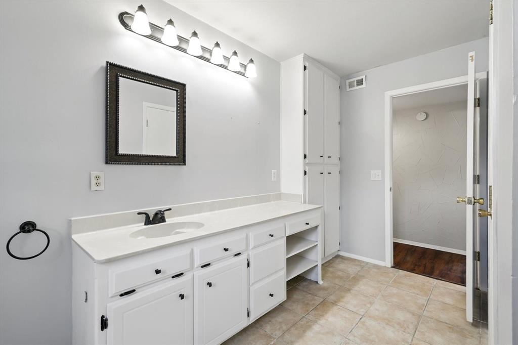 305 Amoret Circle Property Photo 26