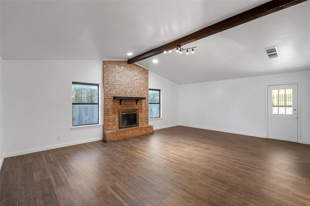 3106 Sungate Drive Property Photo 5